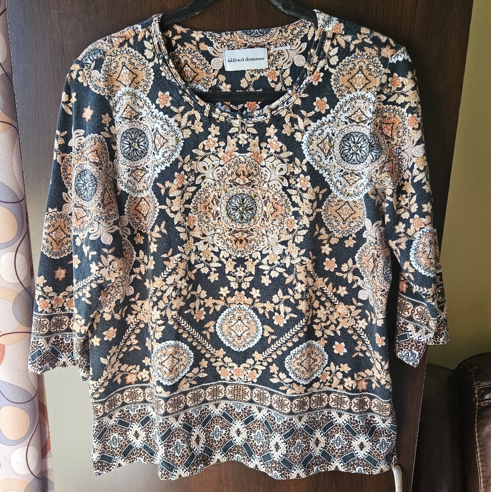 Alfred Dunner Black and Orange Patterned Blouse